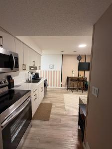 Haverims Cozy and Neat Basement