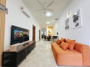 Premium singlestorey BM Alma 6pax near Aeon-Lotuss