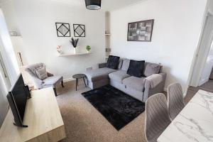 2BR Cecil St Flat Near Swansea Centre