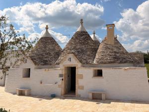 Luxury Trulli di Giulia, exclusive villa with private pool in Valle dItria Ostuni - BR, Puglia