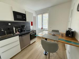 Ferienwohnung Ruhepunkt Dessau - zentral nahe Bauhaus und Meisterhäusern - mit gratis WLAN und Parken sowie Komplettküche