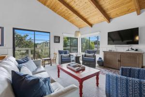 Twin Lakes surf House