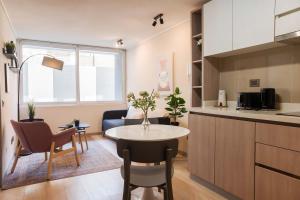 Elegant Downtown Santiago apartment for 2