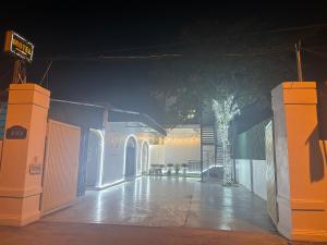 Bong Mai Thai Hoa Hotel