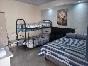 Casa privada en SANTA ANA, cerca de Metrocentro