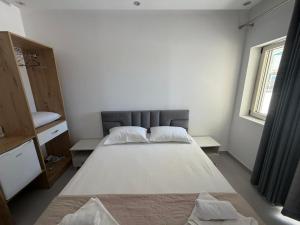MiLen BGX by Santorini Residence