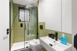 Cozy Urban Retreat - North London Gem