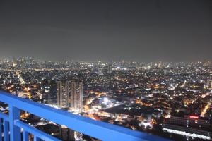 Air Residence Makati Cozy City View