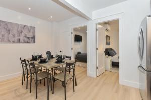 Harborfront 3BR-2 BATH in FiDi