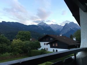 Exclusive apartment 3BDR with private jacuzzi and sauna room