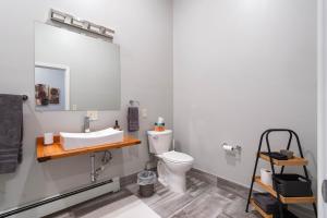 Unit 102 Studio