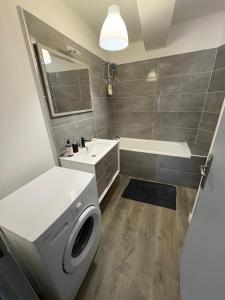 SUPERBE APPARTEMENT MEUBLE DE TOURISME BEZIERS Centre ville
