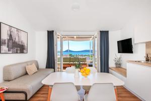 Seaview Apartments Tihi II