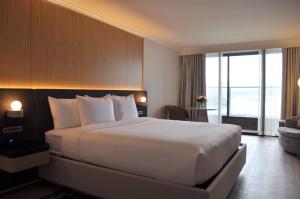 Pinnacle Hotel Harbourfront