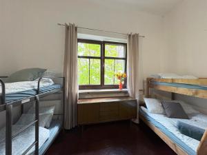 Lumberjack suite - Comfortable sleep up to 9 people with 2 bathrooms