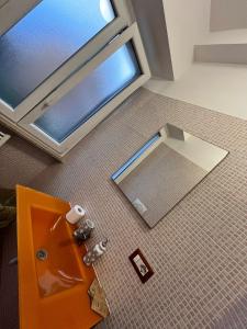 Adriatic Room 50 m dalla stazione Ferroviaria di Ciampino e dalla navetta aeroportuale