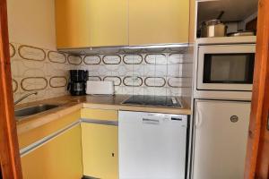 Résidence Plein Soleil - APPARTEMENT ENSOLEILLE, TV DANS LE SALON ET LA CHAMBRE MAE-7612