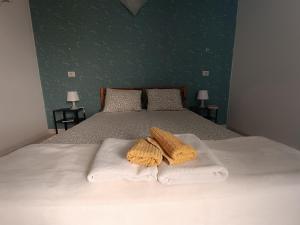 Rentenerife Green park apartament holidays & pool