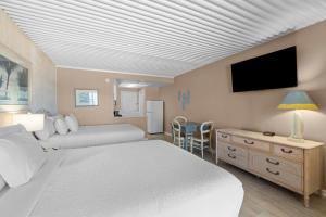 Getaway in our Oceanfront Dune Rooms 2nd Floor