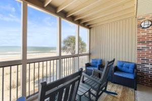 Getaway in our Oceanfront Dune Rooms 2nd Floor