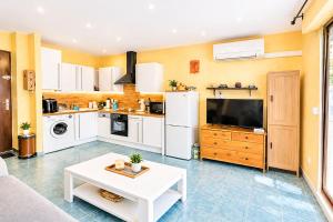 EUREKA C31 - Appartement RDC - Grande Terrasse - Piscine - 100m Plages