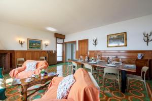 Villa Cecilia fronte spiaggia con aria condizionata e ampio giardino