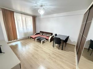 RC RelaxApart 602