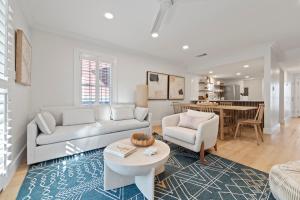 Pistachio Beach Townhouse | Steps to Destin Sand