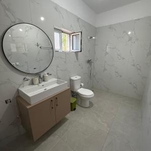 Mayfair Apartment Ksamil