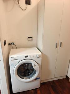 Chic Flat Milano Center with WiFi, AC, Metro M5