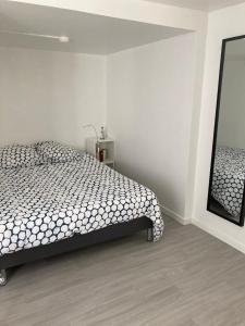 Studio in cul-de-sac near the beach and the center