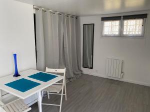 Studio in cul-de-sac near the beach and the center