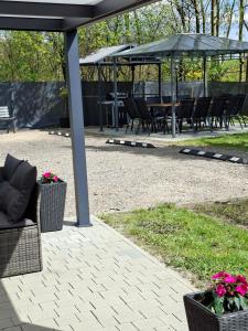 Dom wakacyjny z Jacuzzi na wyłączność do 16 osób w centrum Zatora blisko Energylandii