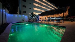 Cana Life Breeze Los Corales Beach Residences A3