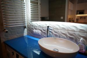 Blue Sky Cozy Apartment Free Parking by Good Mood