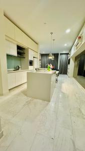Platinum Neaon Suites At Klcc