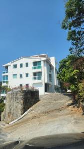 Hermoso departamento con vista a puerto Márquez