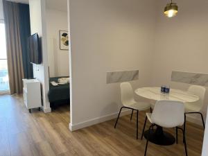 Apartamenty Wola Tower