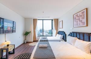 Delux Central 3 Bedrooms China Town, Pool, Sauna, City Gateway