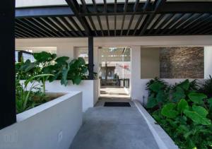 Modern apartment near the beach 805