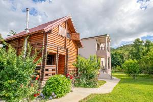 Skadar Lake Apartments and Wooden Cabin