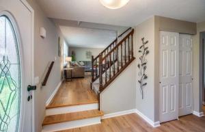 Cozy 5BR Retreat Game Room Rochester Suburb Area