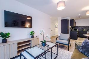 Cosy 1BR Home Near Media City & City Centre