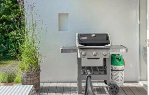 Stunning Home In Vejby With Wifi