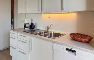 Beautiful Home In Haderslev With Wifi