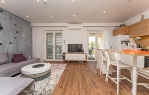 Awesome Apartment In Biograd With Wifi