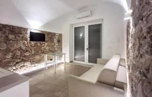 Lovely Apartment In Tropea With Wifi