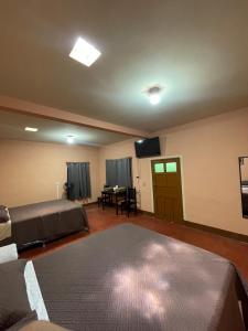 Golden Lake Rooms