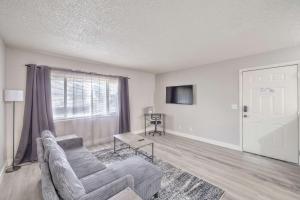 The Silver Stay Near Strip Sleeps 6