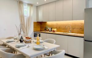 Beautiful Home In Klis